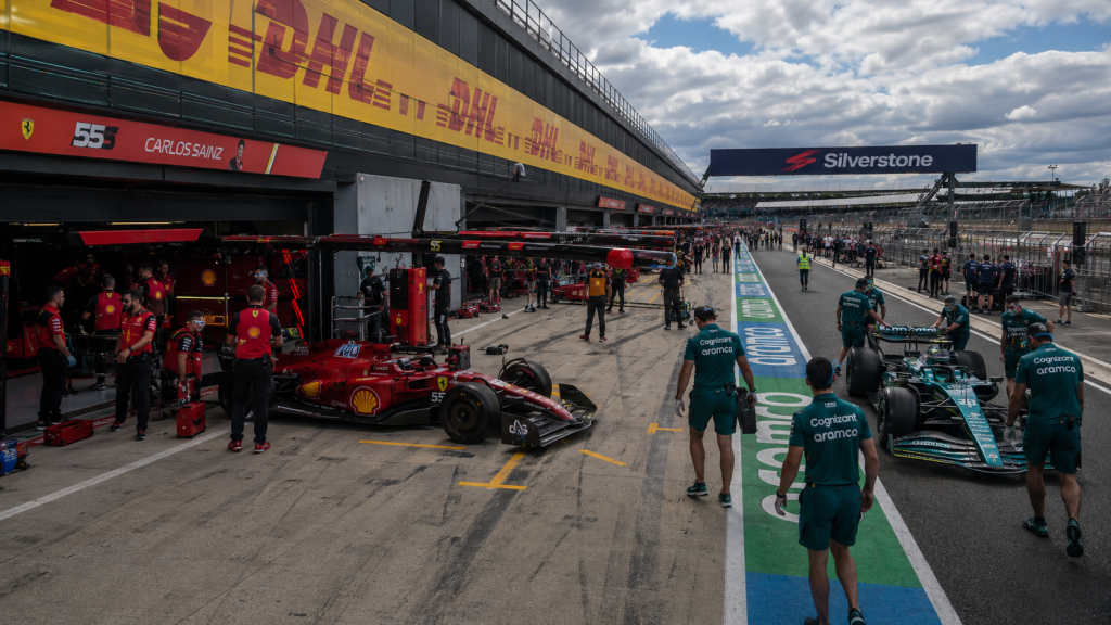 Russell Menang F1 GP Austria 2026, Hamilton Tolak Penalti dari Verstappen